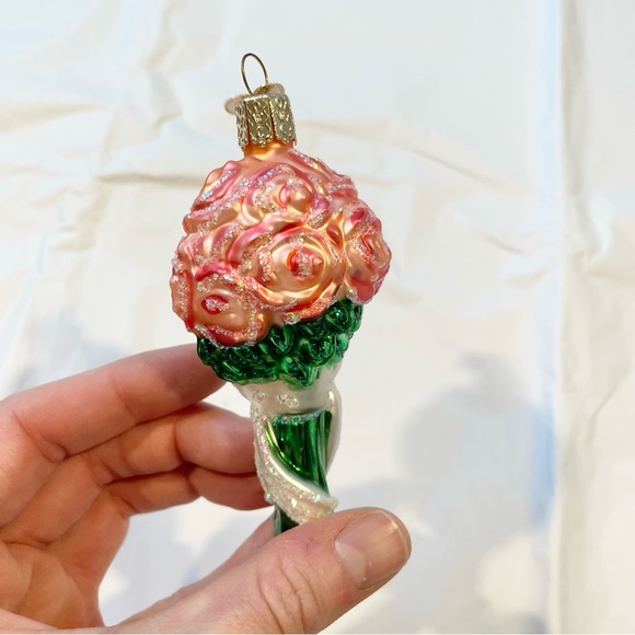 Rare Find OWC Brides Bouquet Of Flowers Christmas Ornament - Picture 6 of 6